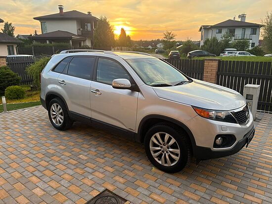 🚘KIA SORENTO / 📅 2012 gads / ⛽ 2.2 DĪZELIS /❗MANUĀLA / 📈 180 700 km