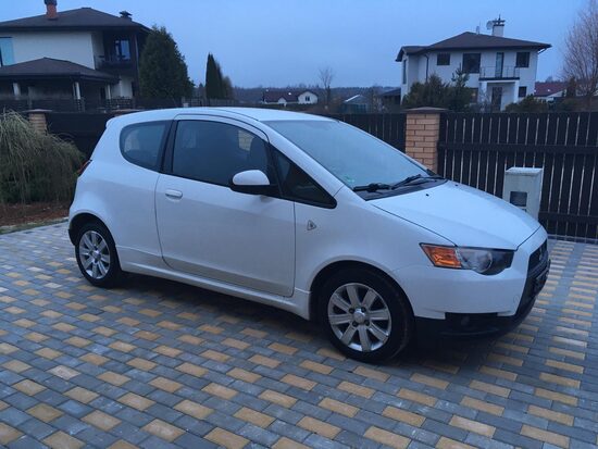🚘 MITSUBISHI COLT / 📅 2013 gads / ⛽ 1.1 BENZĪNS / ❗ MANUĀLA / 📈 159 100 KM