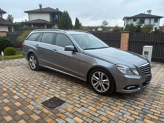 🚘 MERCEDES BENZ E300 / 📅 2010 gads / ⛽ 3.0 DĪZELIS /❗AUTOMATS / 📈 353 800 KM