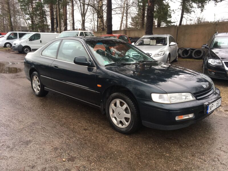 🚘 HONDA ACCORD / 📅 1995 gads / ⛽ 2.2 BENZĪNS / ❗ MANUĀLA / 📈 190 518 KM